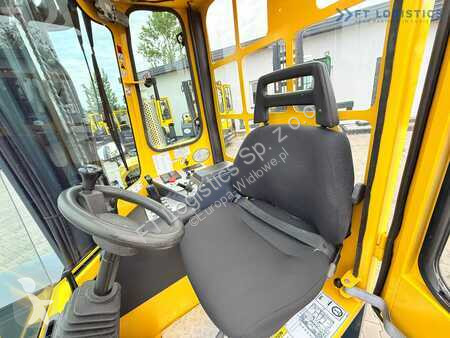 Stivuitor multidirectional Combilift
