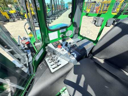 Stivuitor multidirectional Combilift