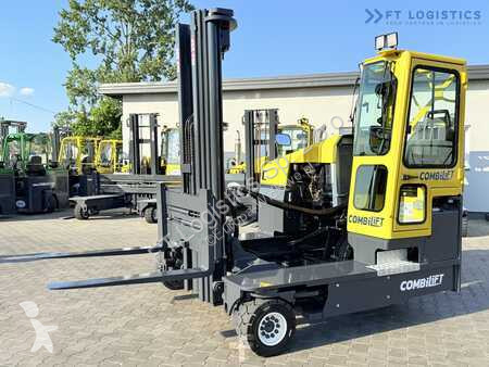 Stivuitor multidirectional Combilift