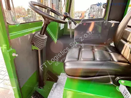Štvorcestný vysokozdvižný vozík Combilift