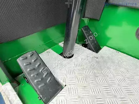 Štvorcestný vysokozdvižný vozík Combilift