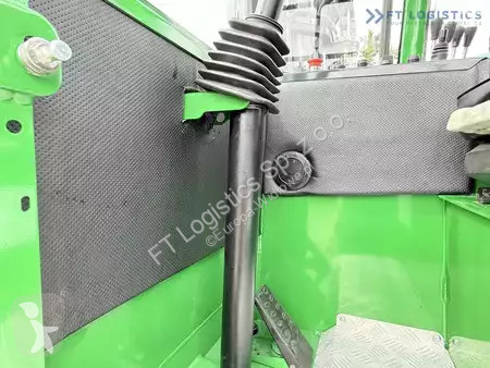 Štvorcestný vysokozdvižný vozík Combilift