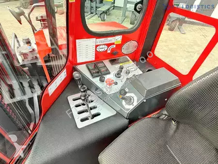 Štvorcestný vysokozdvižný vozík Combilift