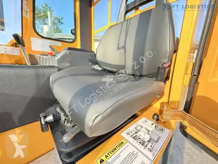 Štvorcestný vysokozdvižný vozík Combilift