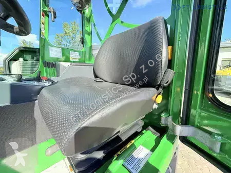 Štvorcestný vysokozdvižný vozík Combilift