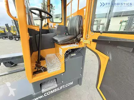 Štvorcestný vysokozdvižný vozík Combilift