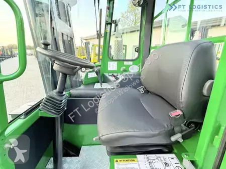 Štvorcestný vysokozdvižný vozík Combilift