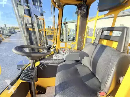 Štvorcestný vysokozdvižný vozík Combilift