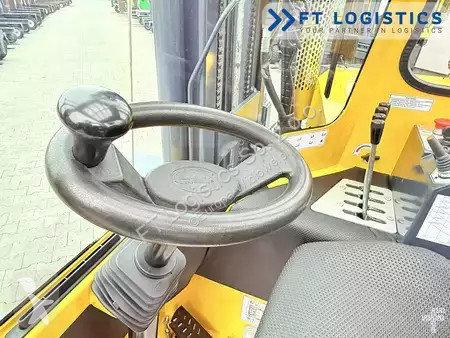 Štvorcestný vysokozdvižný vozík Combilift