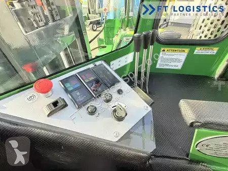 Štvorcestný vysokozdvižný vozík Combilift
