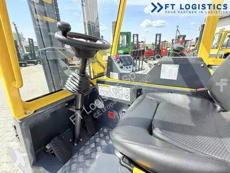 Многопосочен кар Combilift