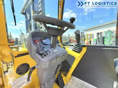 Stivuitor multidirectional Combilift