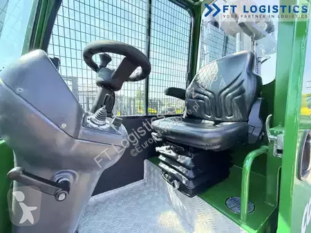 Многоходовой погрузчик Combilift