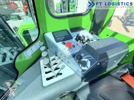Многоходовой погрузчик Combilift