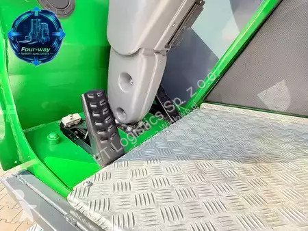 Stivuitor multidirectional Combilift