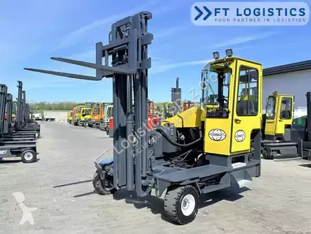 رافعة شوكية متعددة الاتجاهات Combilift