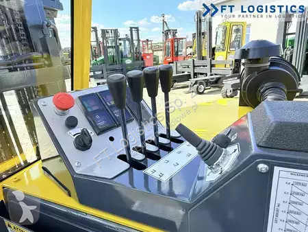 Stivuitor multidirectional Combilift