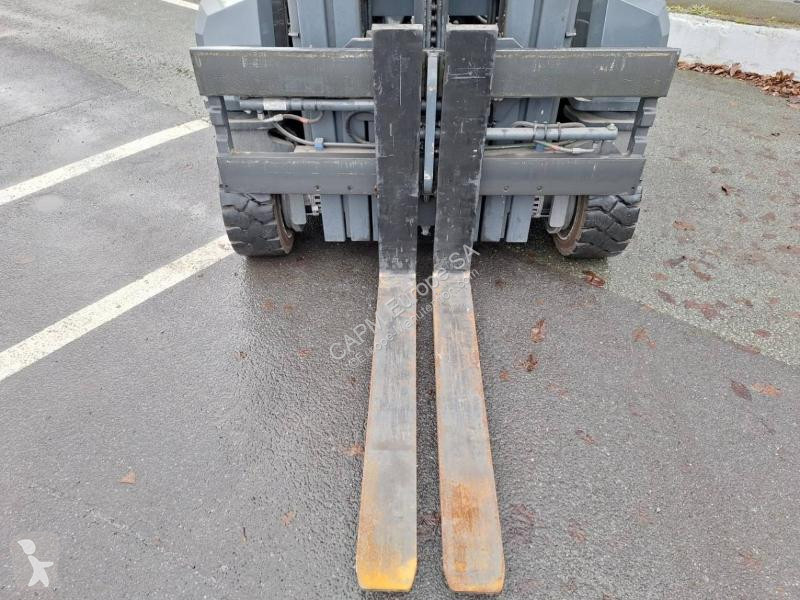 Stivuitor multidirectional Amlift  AGILIFT 4000E