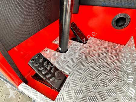 Stivuitor multidirectional Combilift