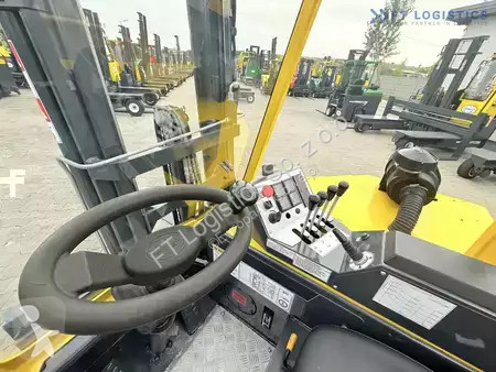 Štvorcestný vysokozdvižný vozík Combilift