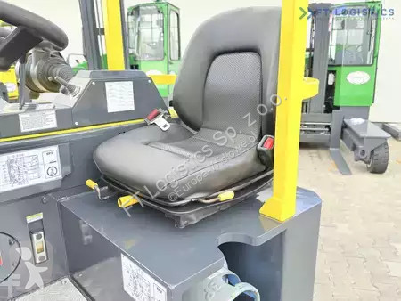 Štvorcestný vysokozdvižný vozík Combilift