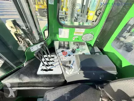 Štvorcestný vysokozdvižný vozík Combilift