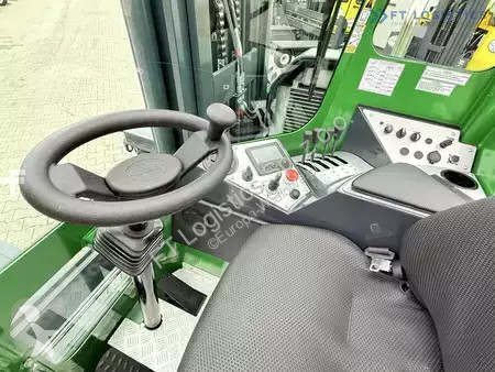 Štvorcestný vysokozdvižný vozík Combilift