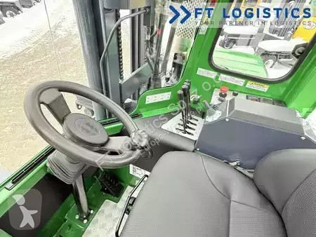 Štvorcestný vysokozdvižný vozík Combilift