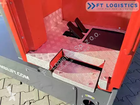 Štvorcestný vysokozdvižný vozík Combilift