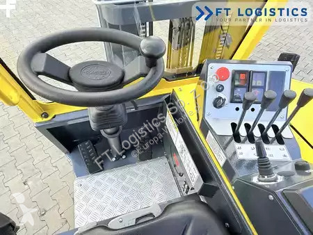 Štvorcestný vysokozdvižný vozík Combilift