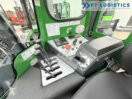 Štvorcestný vysokozdvižný vozík Combilift