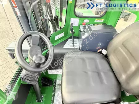Štvorcestný vysokozdvižný vozík Combilift
