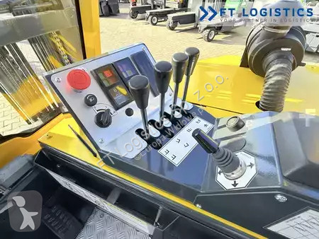 Štvorcestný vysokozdvižný vozík Combilift