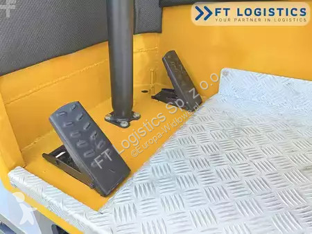 Štvorcestný vysokozdvižný vozík Combilift