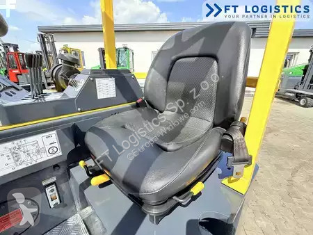 Многопосочен кар Combilift