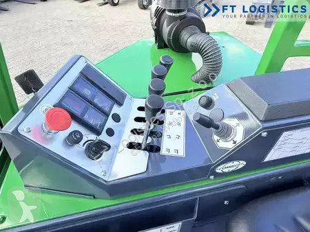 رافعة شوكية متعددة الاتجاهات Combilift