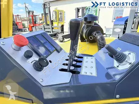Stivuitor multidirectional Combilift