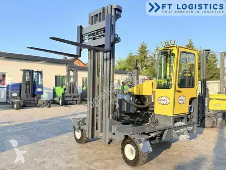 رافعة شوكية متعددة الاتجاهات Combilift
