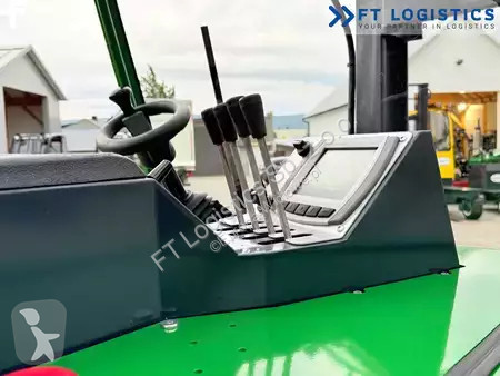 Многоходовой погрузчик Combilift