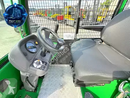 Stivuitor multidirectional Combilift