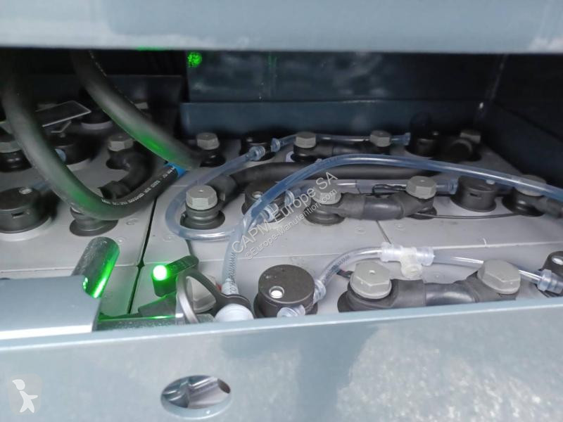 Empilhador multi direccional Combilift CBE3000