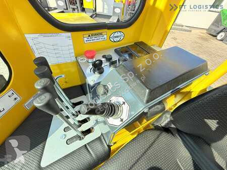 Stivuitor multidirectional Combilift