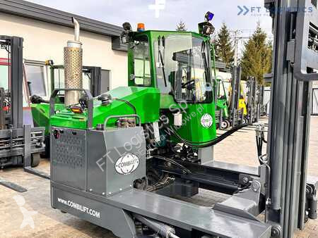 Empilhador multi direccional Combilift
