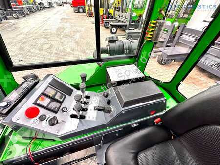 Stivuitor multidirectional Combilift