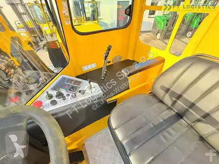 Štvorcestný vysokozdvižný vozík Combilift
