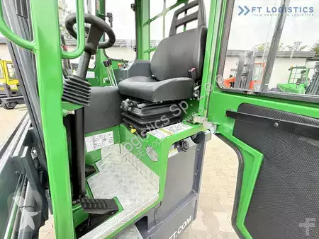 Štvorcestný vysokozdvižný vozík Combilift
