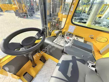 Štvorcestný vysokozdvižný vozík Combilift