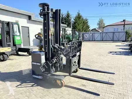 Štvorcestný vysokozdvižný vozík Combilift