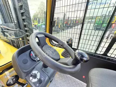 Štvorcestný vysokozdvižný vozík Combilift