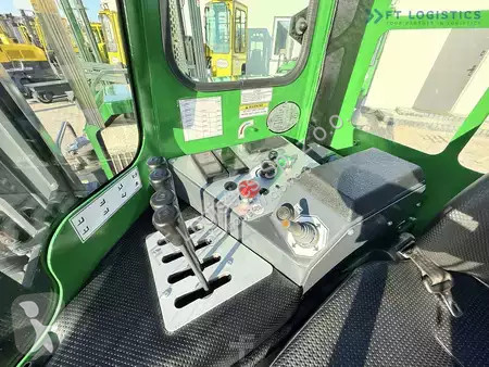Štvorcestný vysokozdvižný vozík Combilift